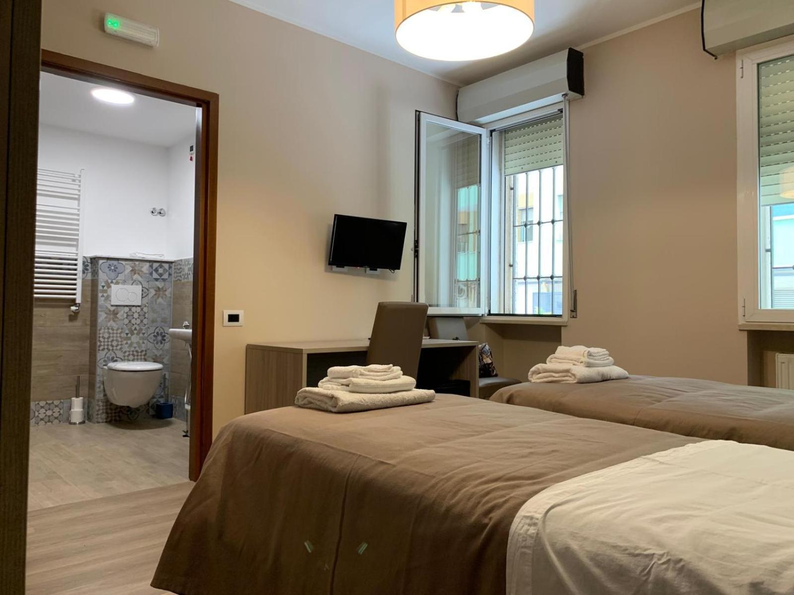 ג'נובה Albergo Locanda Diana מראה חיצוני תמונה