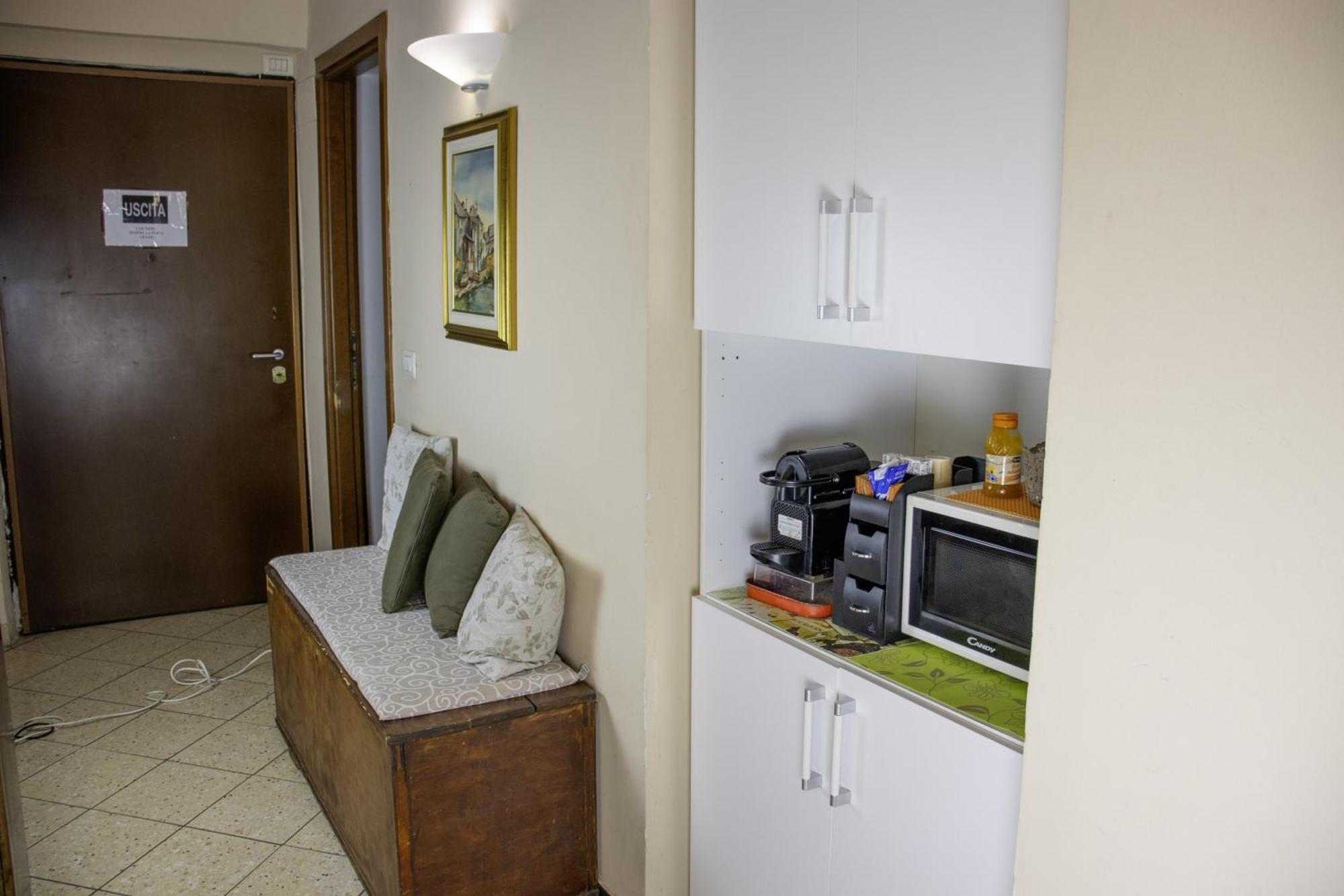 ג'נובה Albergo Locanda Diana מראה חיצוני תמונה