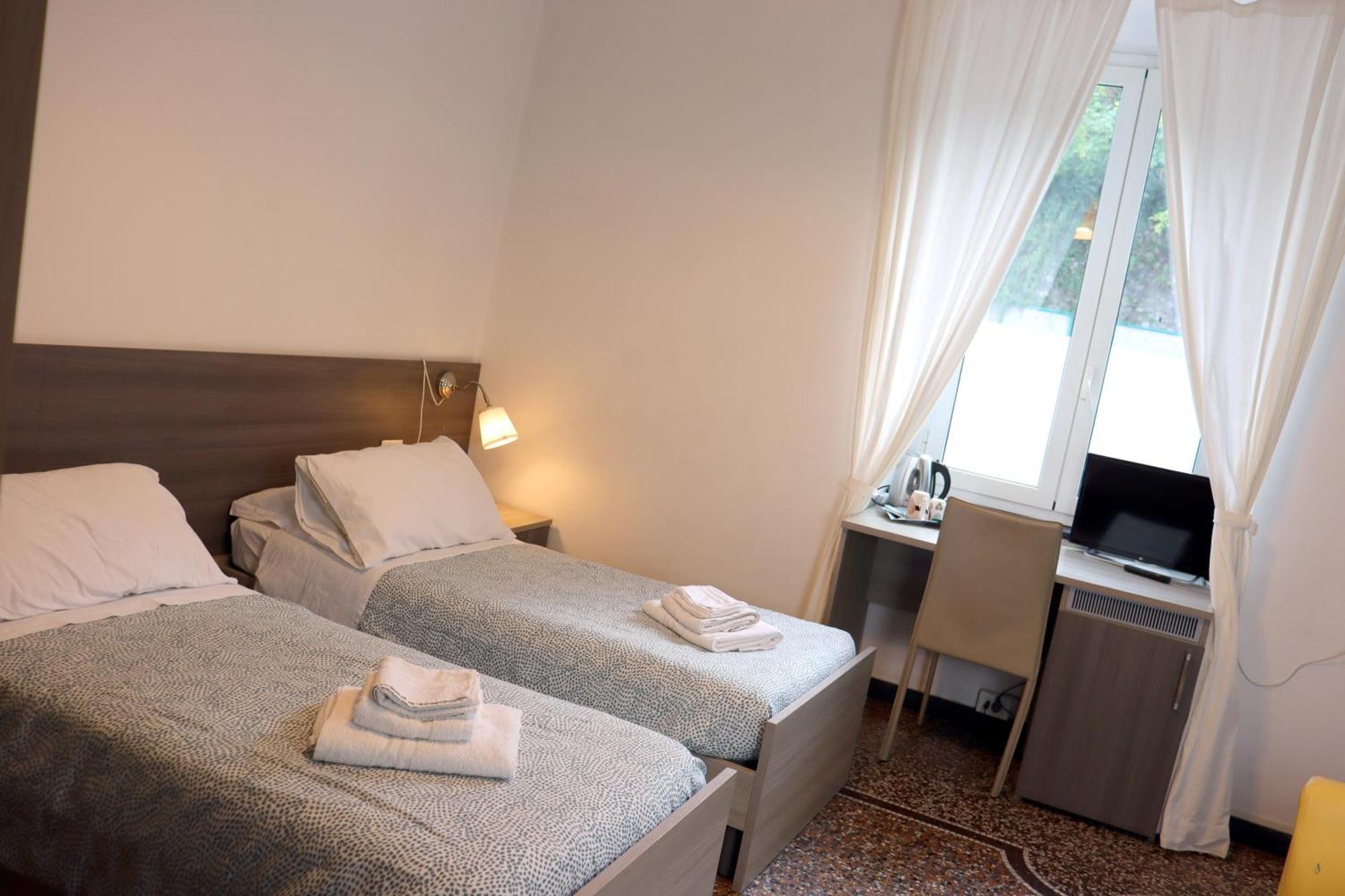 ג'נובה Albergo Locanda Diana מראה חיצוני תמונה