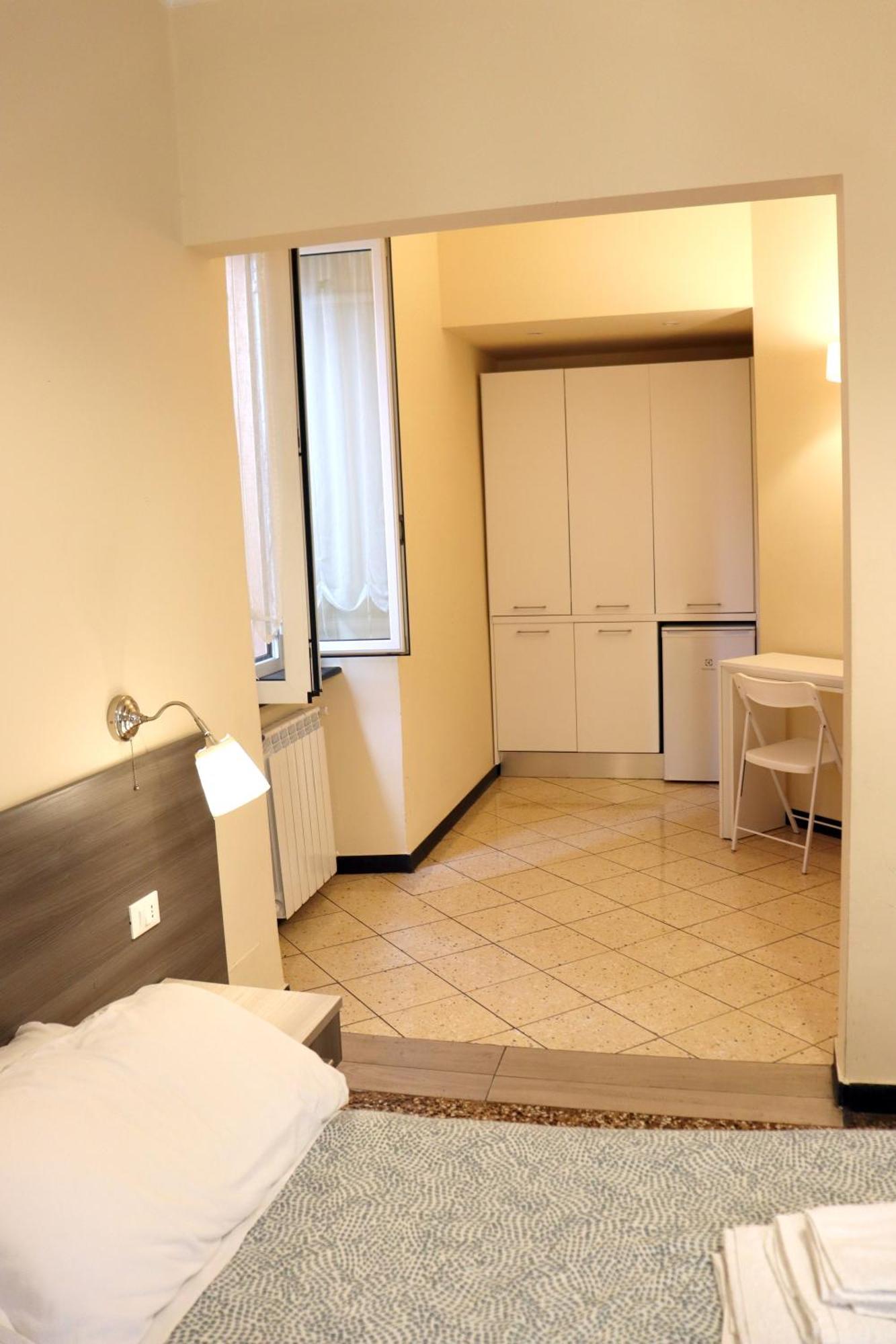 ג'נובה Albergo Locanda Diana מראה חיצוני תמונה