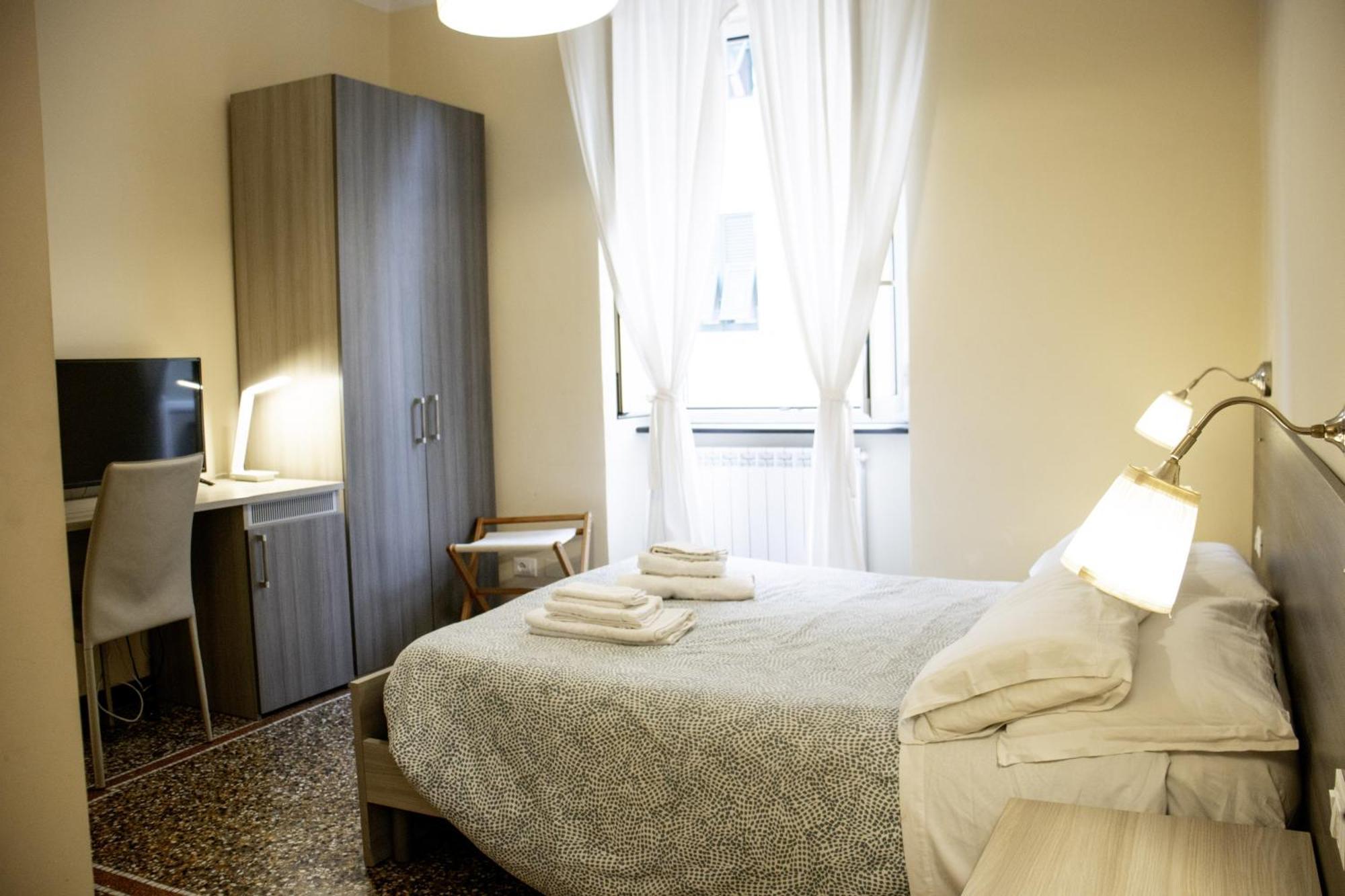 ג'נובה Albergo Locanda Diana מראה חיצוני תמונה