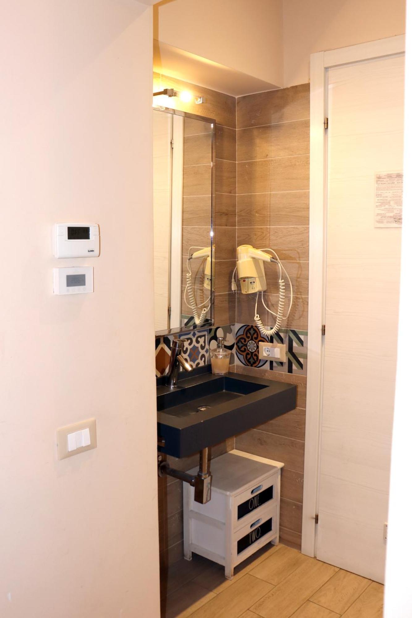 ג'נובה Albergo Locanda Diana מראה חיצוני תמונה